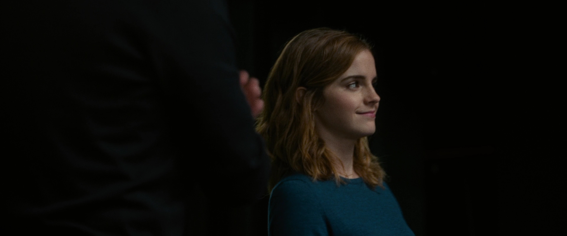 EmmaWatsonFan-dot-nl_TheCircle3446.jpg