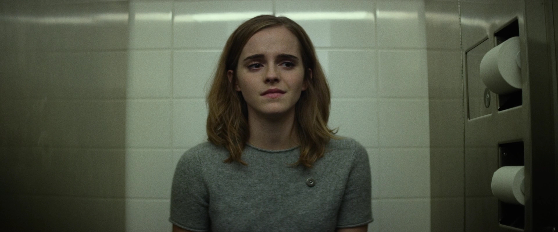 EmmaWatsonFan-dot-nl_TheCircle3768.jpg