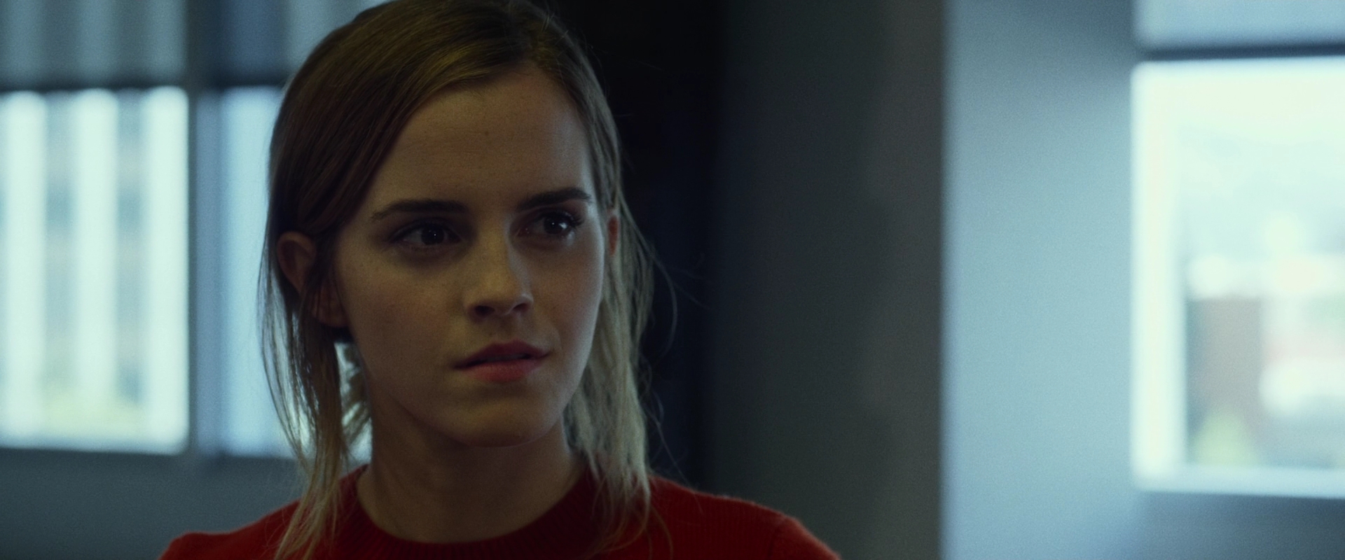 EmmaWatsonFan-dot-nl_TheCircle3982.jpg