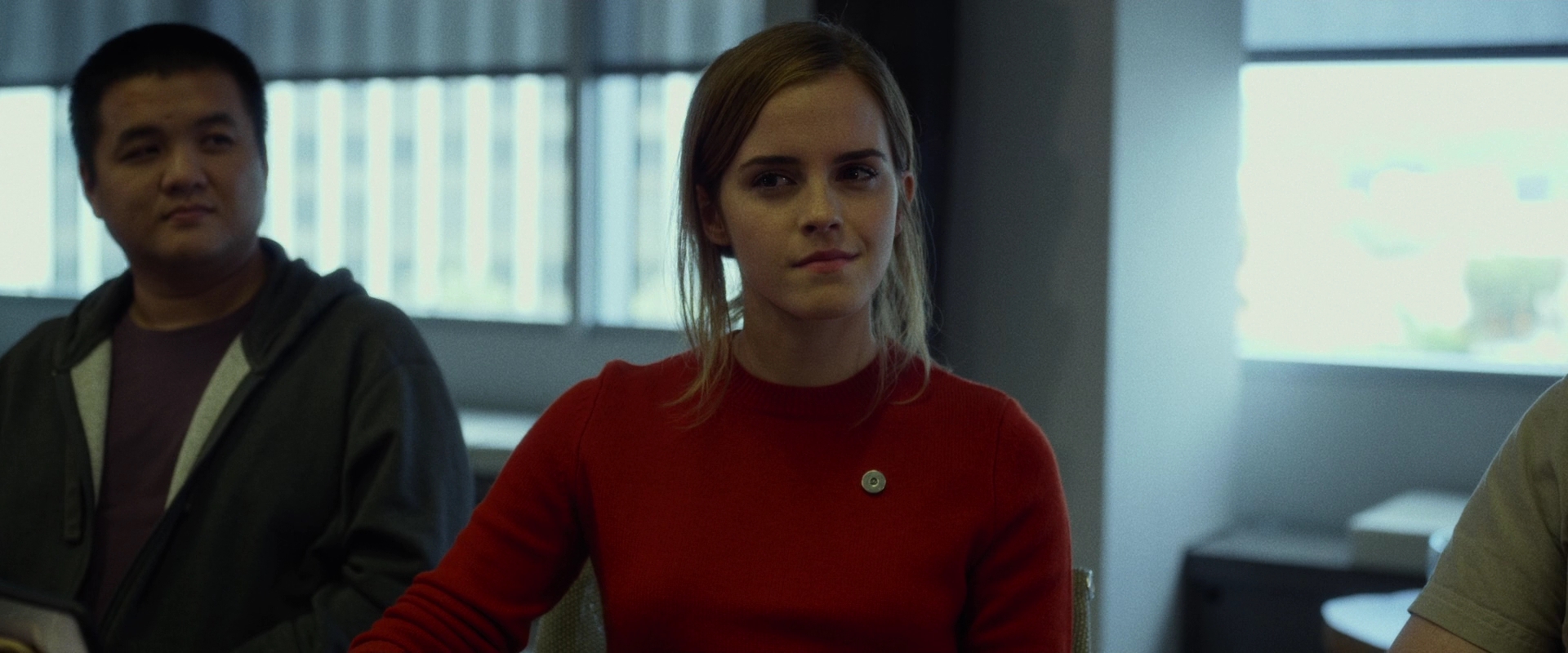 EmmaWatsonFan-dot-nl_TheCircle4033.jpg