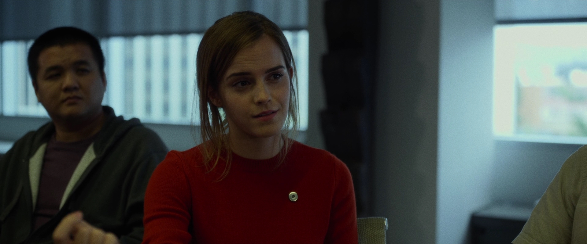 EmmaWatsonFan-dot-nl_TheCircle4070.jpg