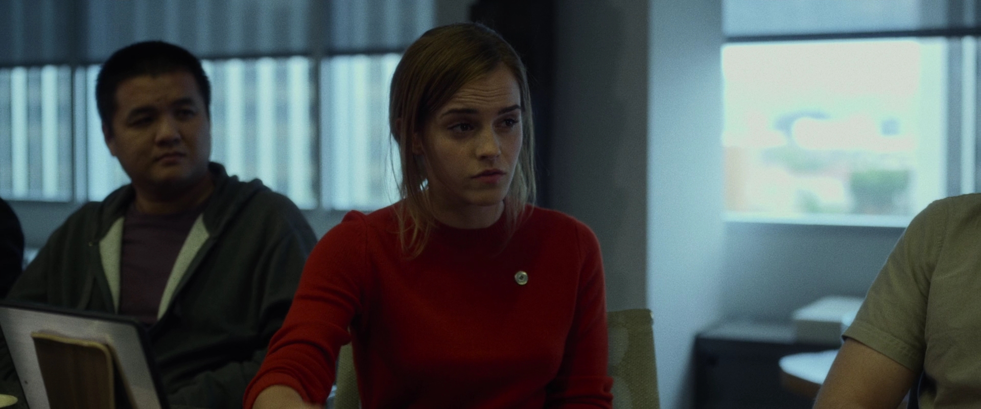 EmmaWatsonFan-dot-nl_TheCircle4120.jpg