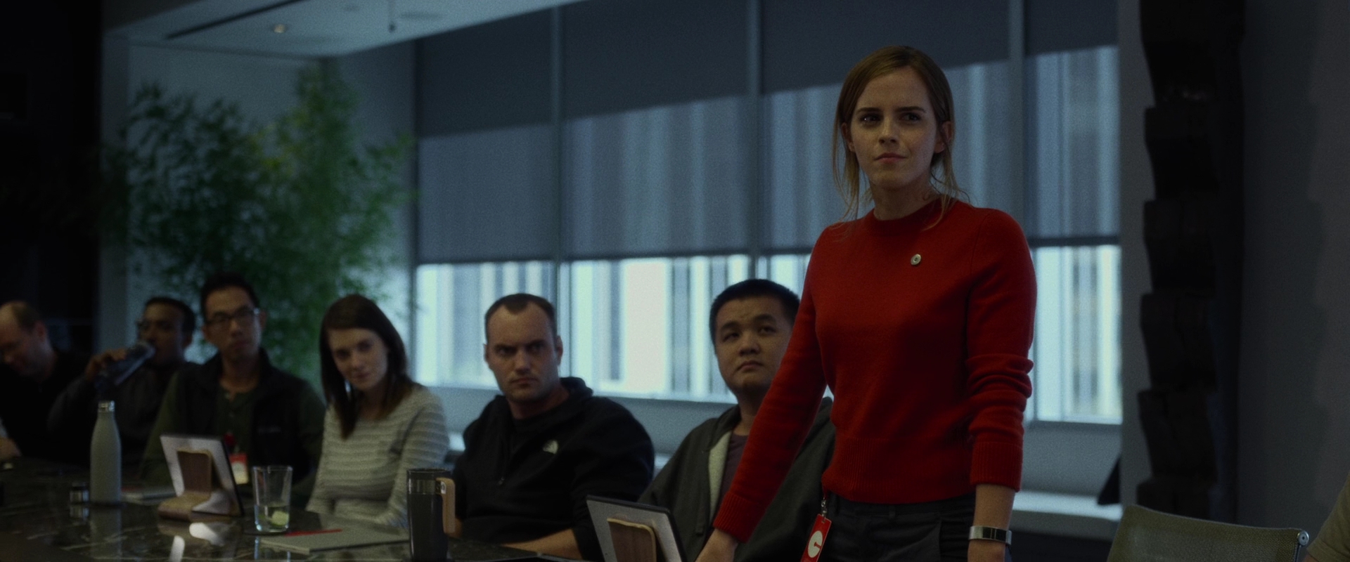 EmmaWatsonFan-dot-nl_TheCircle4196.jpg