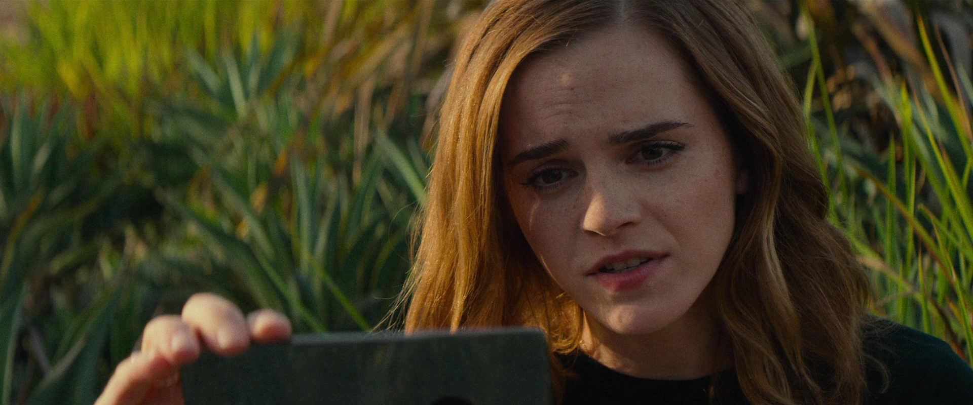 EmmaWatsonFan-dot-nl_TheCircle4266.jpg