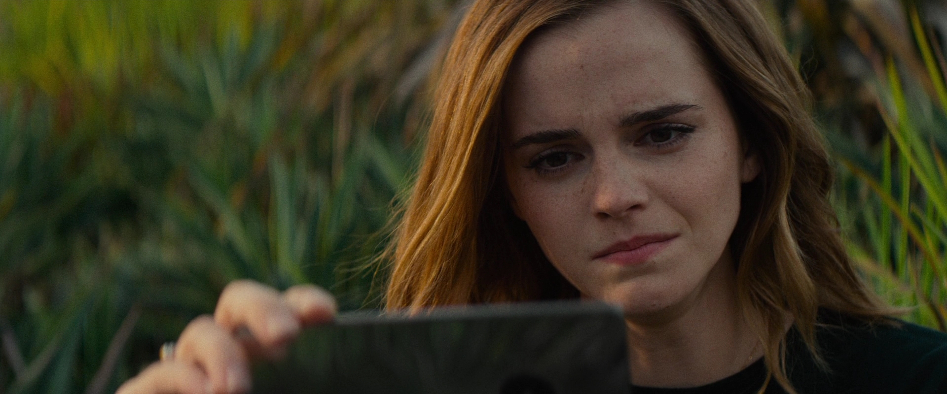 EmmaWatsonFan-dot-nl_TheCircle4280.jpg