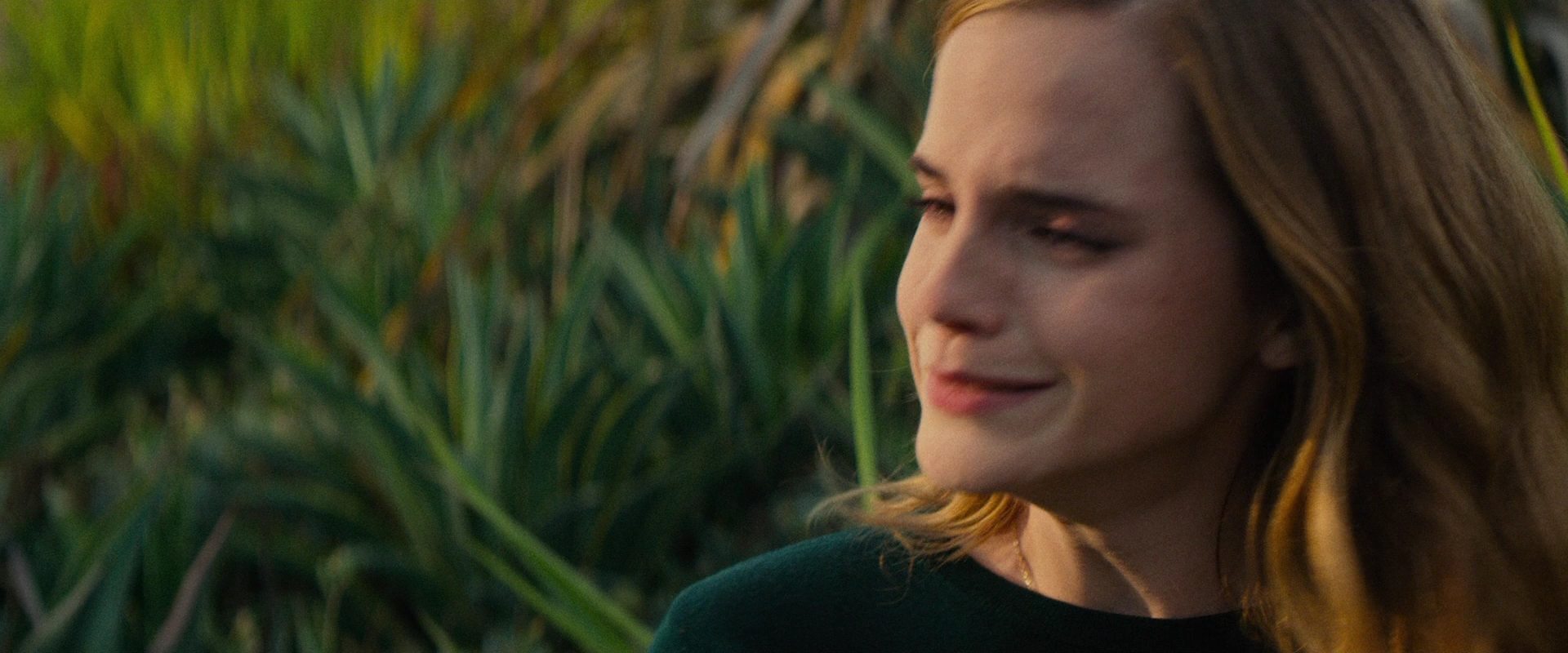 EmmaWatsonFan-dot-nl_TheCircle4313.jpg