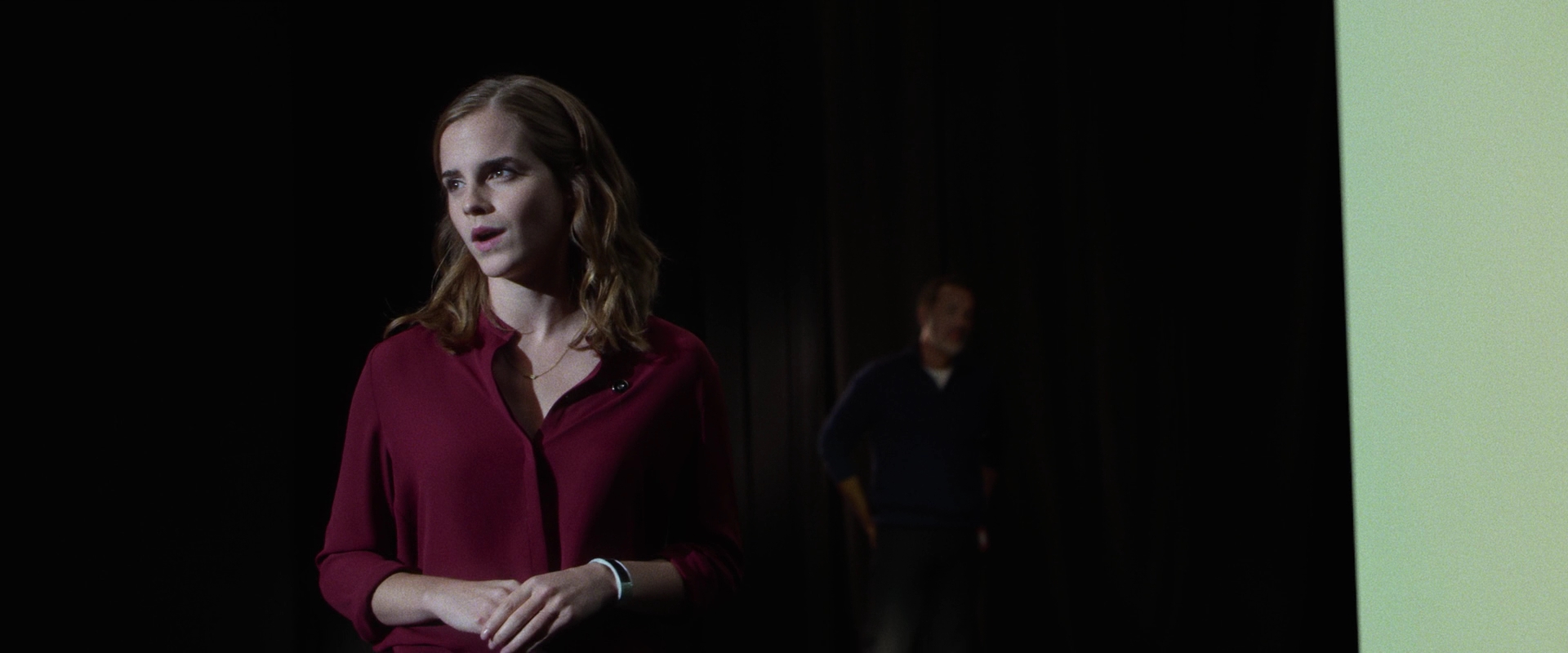 EmmaWatsonFan-dot-nl_TheCircle4425.jpg