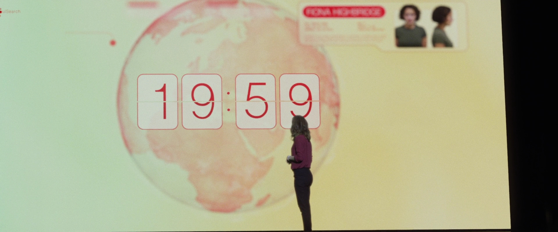 EmmaWatsonFan-dot-nl_TheCircle4501.jpg