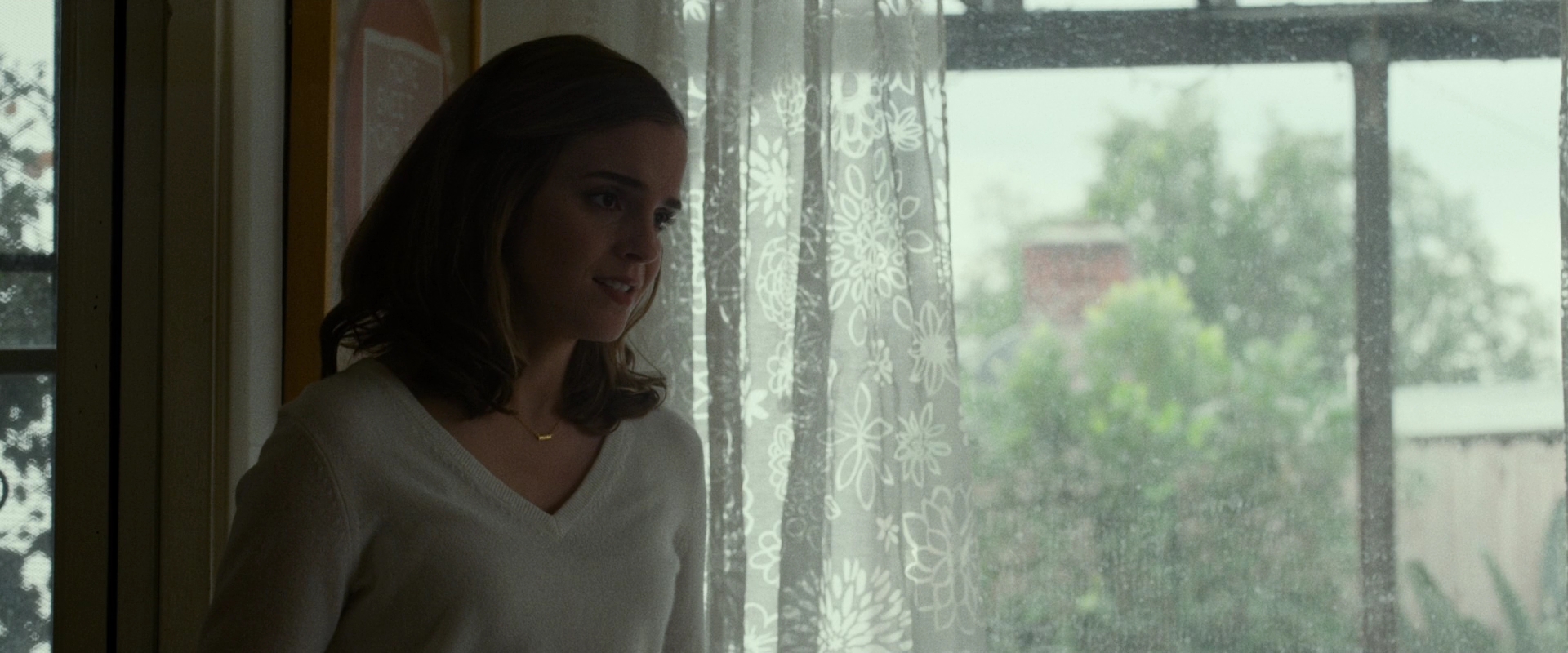 EmmaWatsonFan-dot-nl_TheCircle5289.jpg
