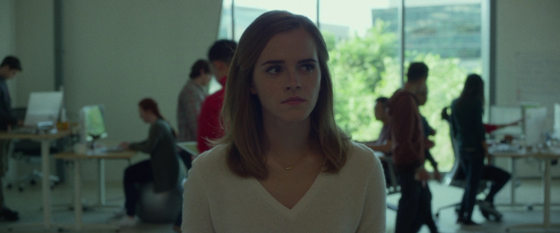 EmmaWatsonFan-dot-nl_TheCircle5440.jpg