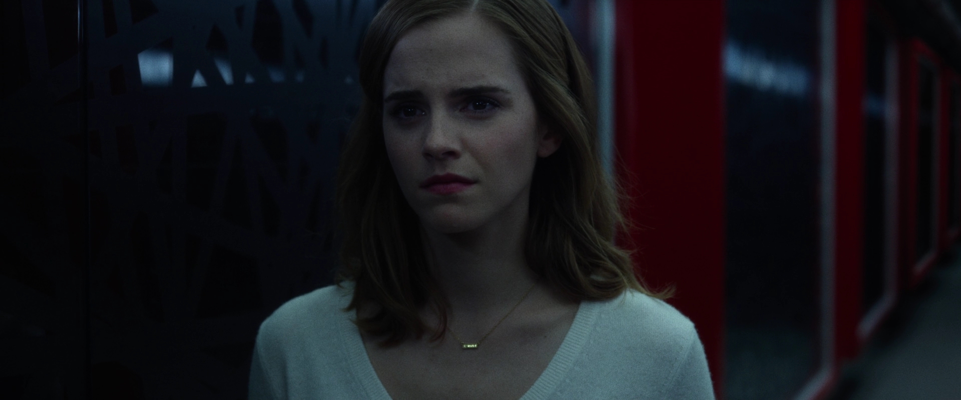 EmmaWatsonFan-dot-nl_TheCircle5477.jpg