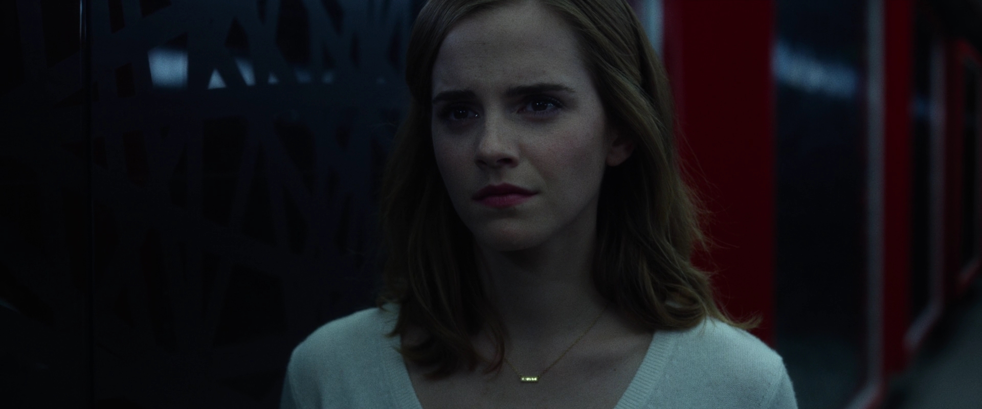 EmmaWatsonFan-dot-nl_TheCircle5480.jpg