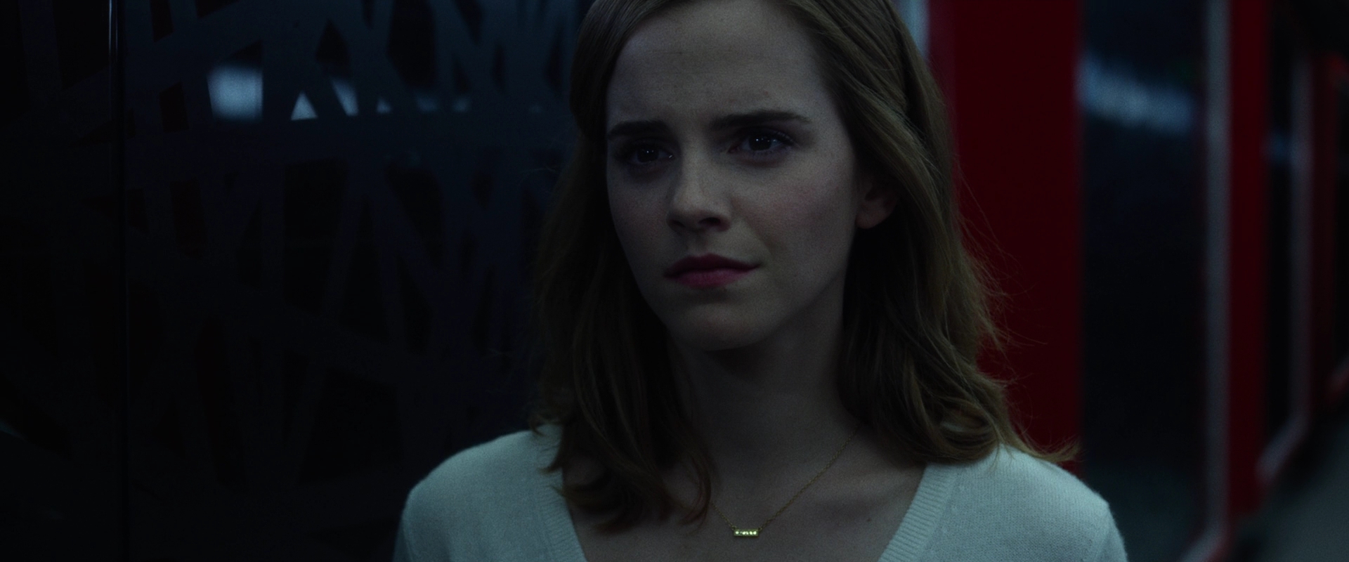 EmmaWatsonFan-dot-nl_TheCircle5481.jpg