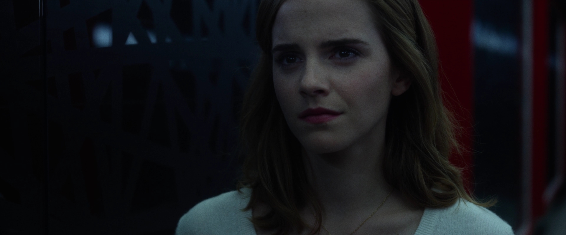 EmmaWatsonFan-dot-nl_TheCircle5484.jpg