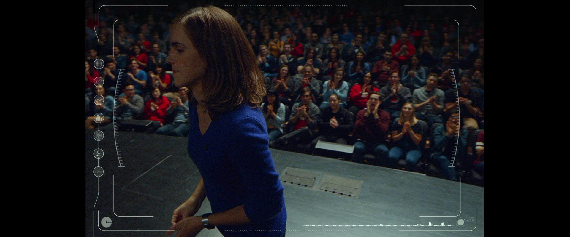 EmmaWatsonFan-dot-nl_TheCircle5685.jpg
