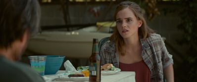 EmmaWatsonFan-dot-nl_TheCircle1539.jpg