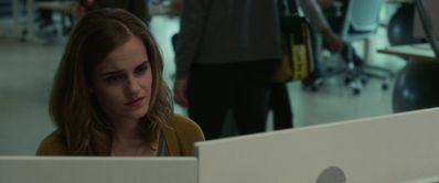 EmmaWatsonFan-dot-nl_TheCircle1939.jpg