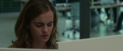 EmmaWatsonFan-dot-nl_TheCircle1946.jpg