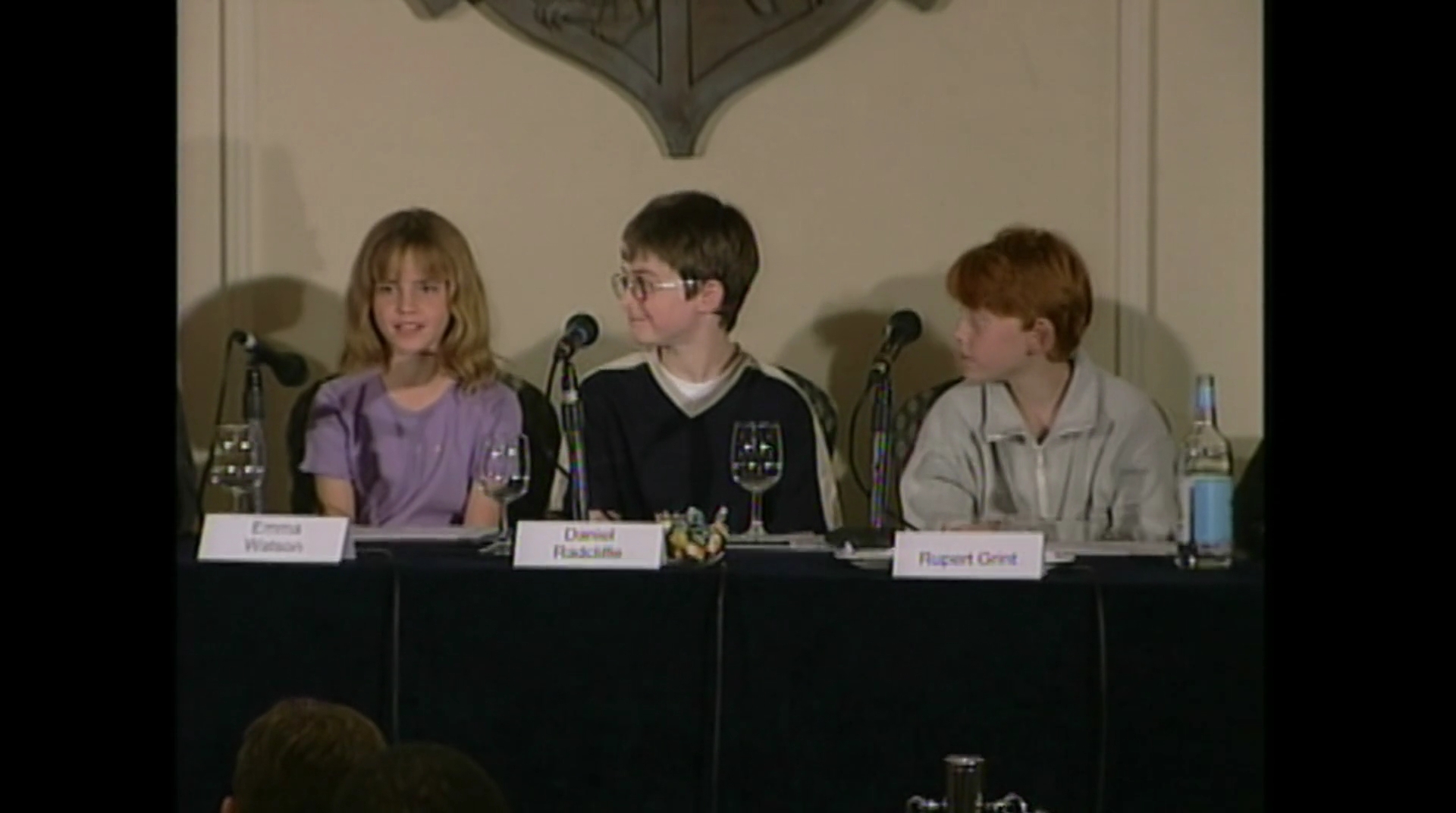 EmmaWatsonFan-dot-nl_HarryPotter-ReturnToHogwarts0702.jpg