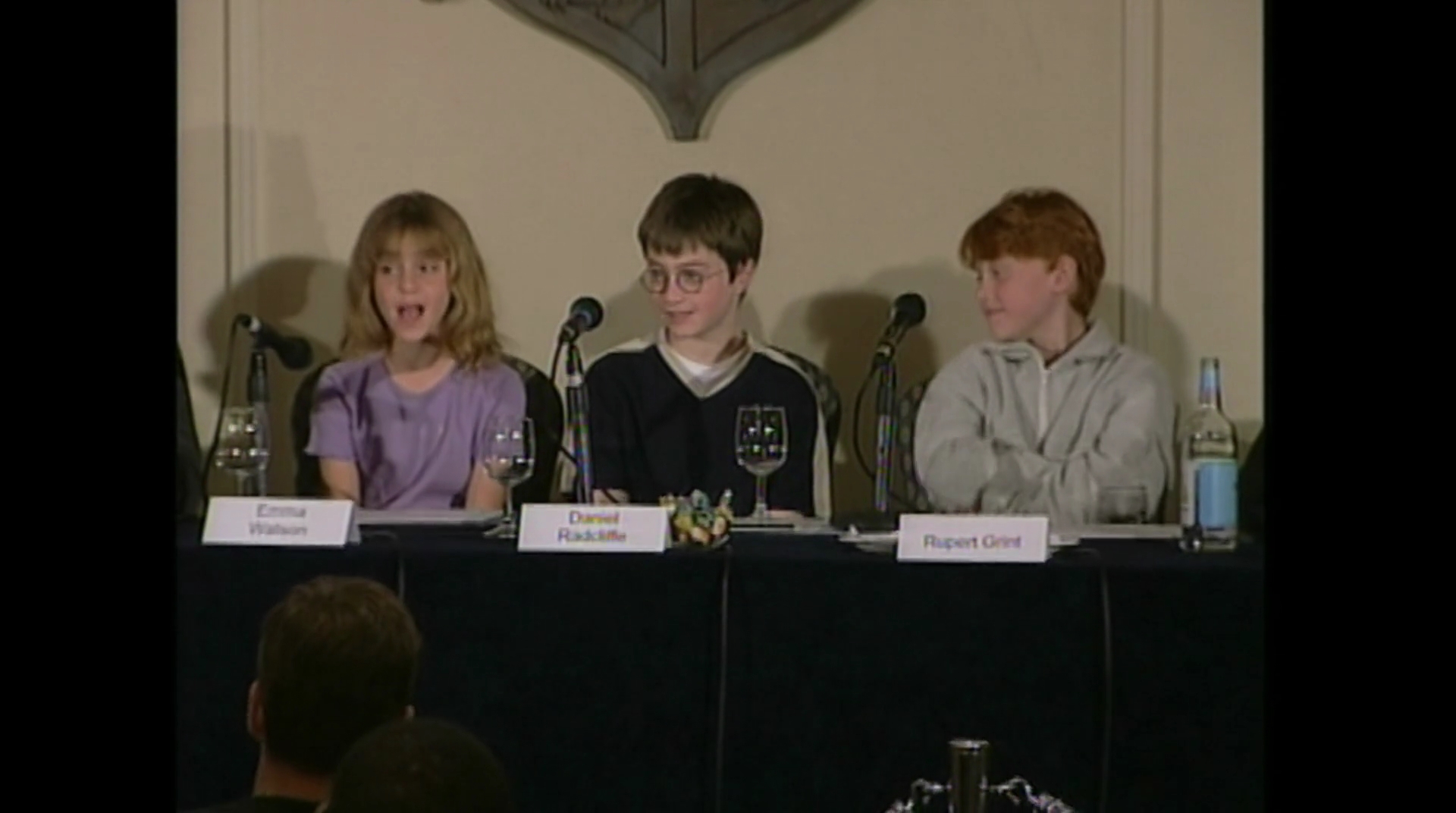 EmmaWatsonFan-dot-nl_HarryPotter-ReturnToHogwarts0708.jpg