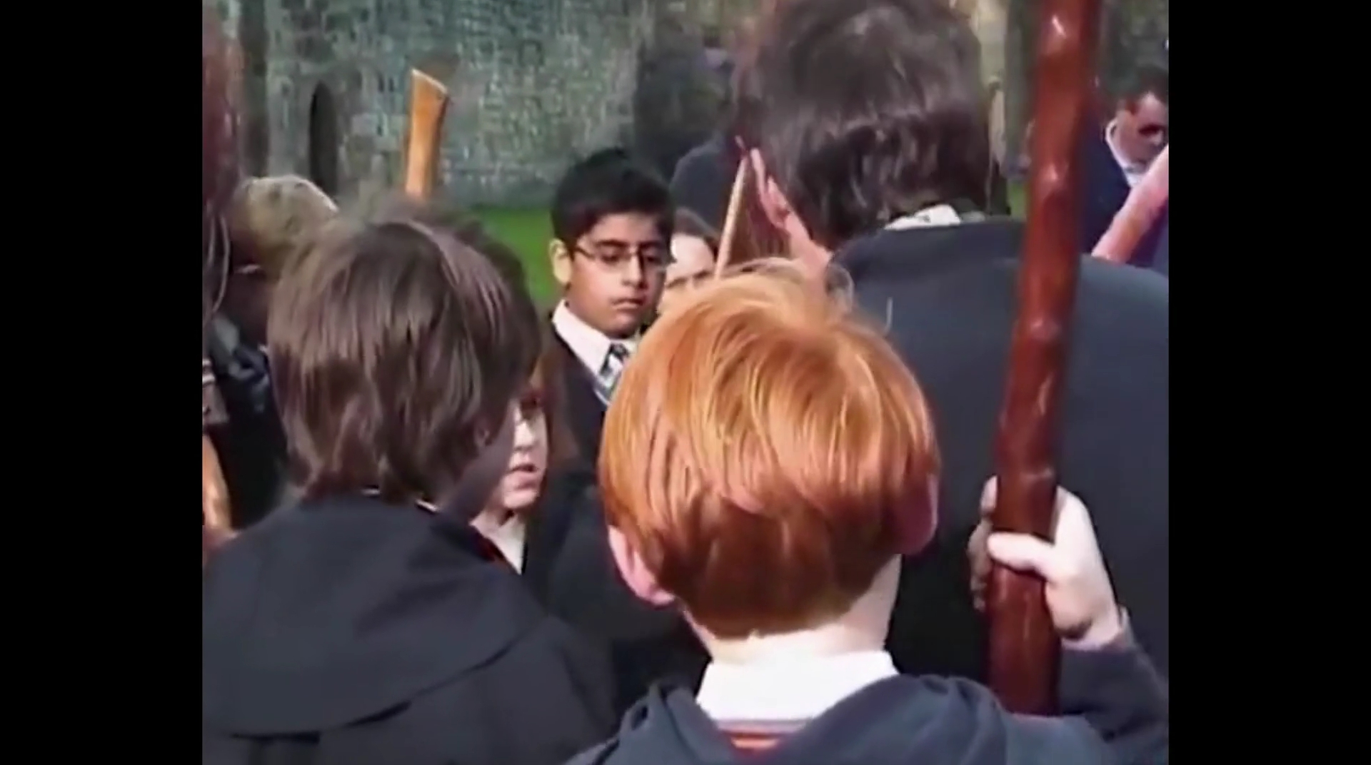 EmmaWatsonFan-dot-nl_HarryPotter-ReturnToHogwarts0819.jpg