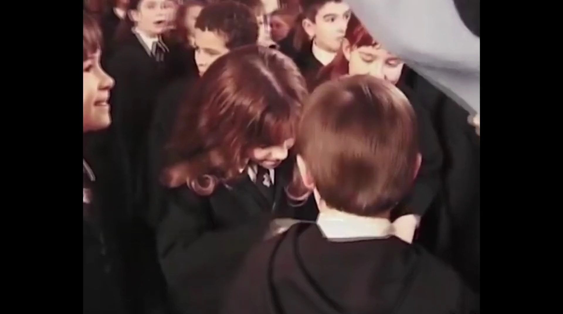 EmmaWatsonFan-dot-nl_HarryPotter-ReturnToHogwarts0886.jpg EmmaWatsonFan-dot-nl_HarryPotter-ReturnToHogwarts0886.jpg