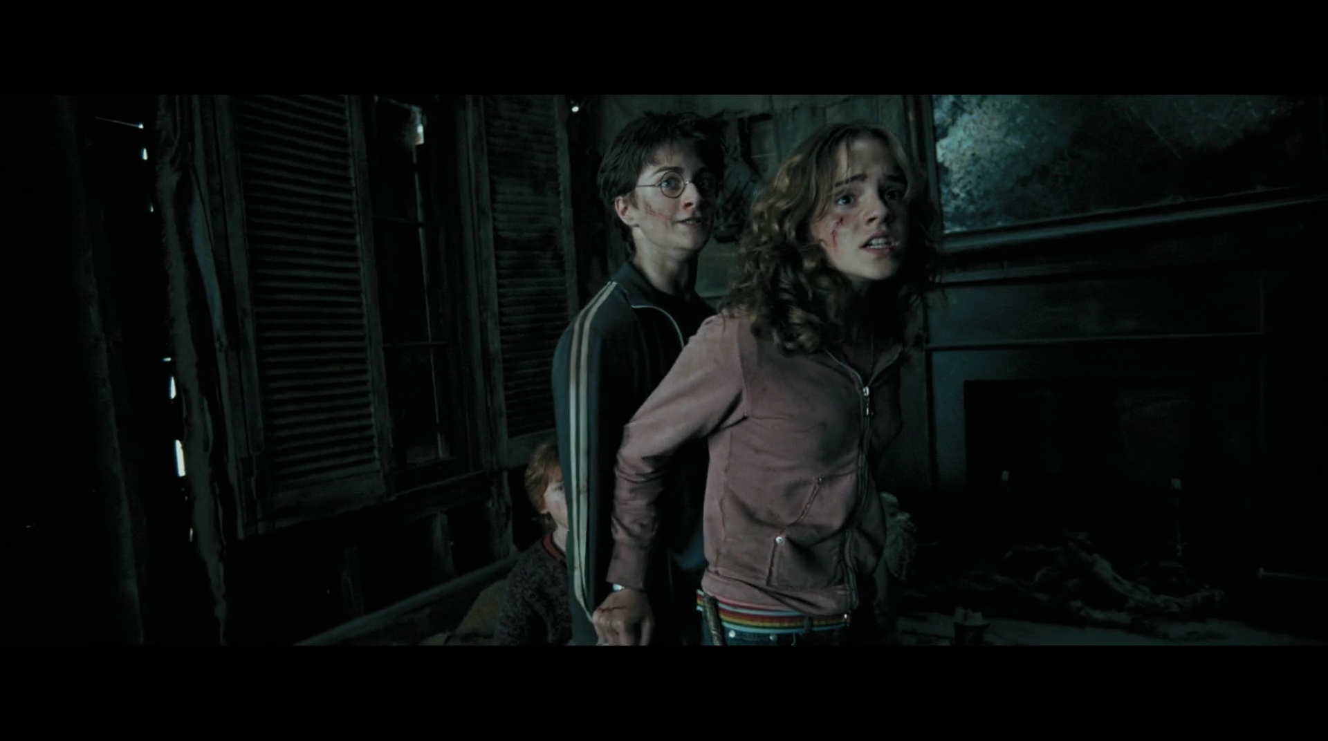 EmmaWatsonFan-dot-nl_HarryPotter-ReturnToHogwarts2090.jpg