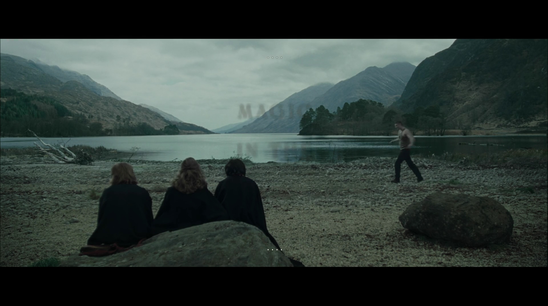 EmmaWatsonFan-dot-nl_HarryPotter-ReturnToHogwarts2563.jpg