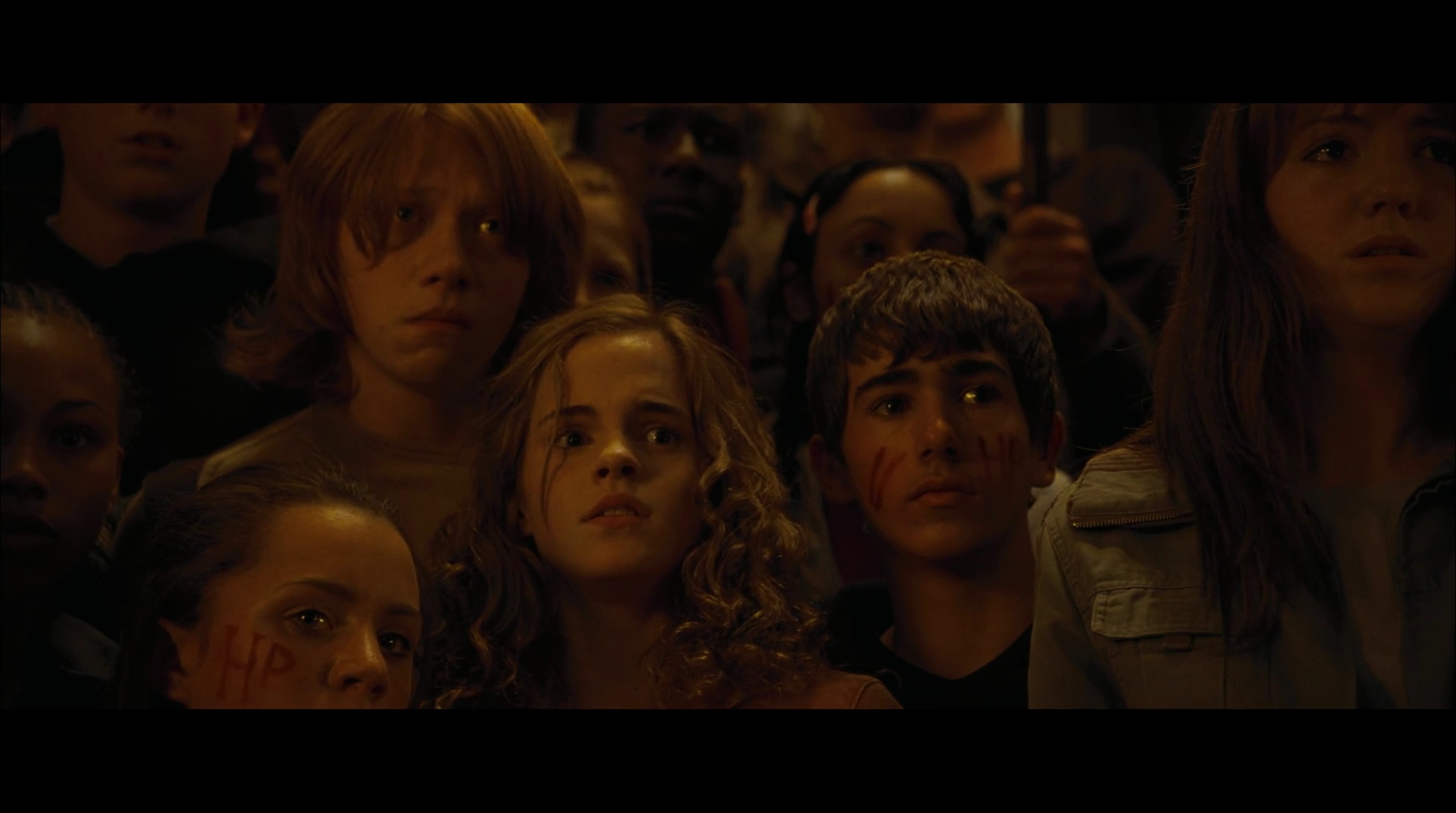 EmmaWatsonFan-dot-nl_HarryPotter-ReturnToHogwarts3225.jpg EmmaWatsonFan-dot-nl_HarryPotter-ReturnToHogwarts3225.jpg