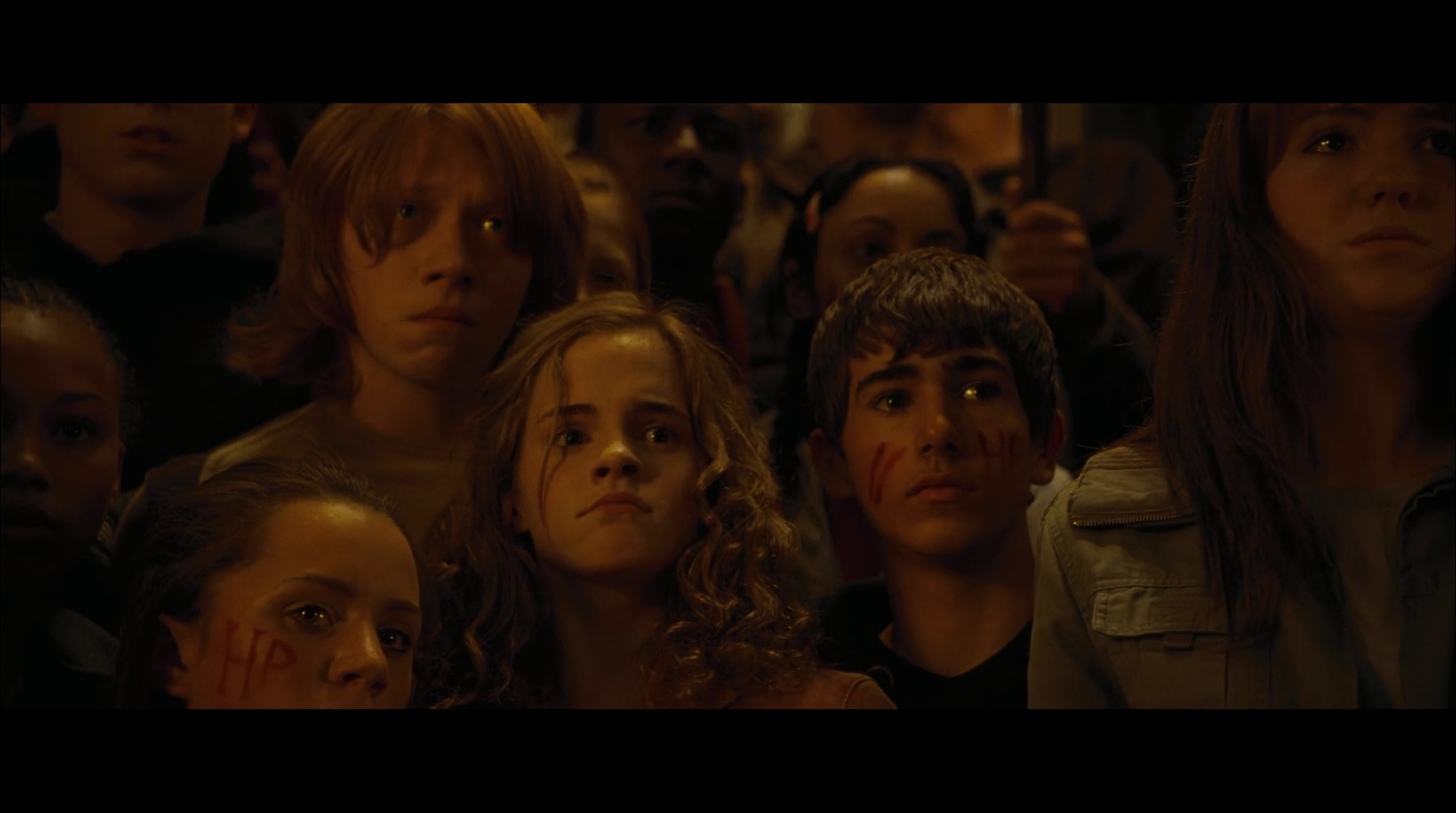 EmmaWatsonFan-dot-nl_HarryPotter-ReturnToHogwarts3226.jpg EmmaWatsonFan-dot-nl_HarryPotter-ReturnToHogwarts3226.jpg