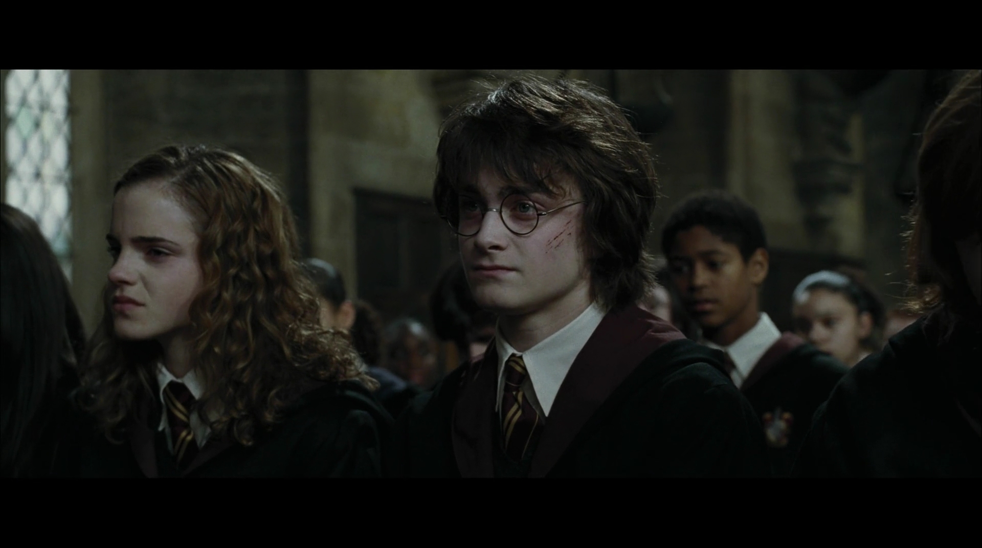 EmmaWatsonFan-dot-nl_HarryPotter-ReturnToHogwarts3253.jpg