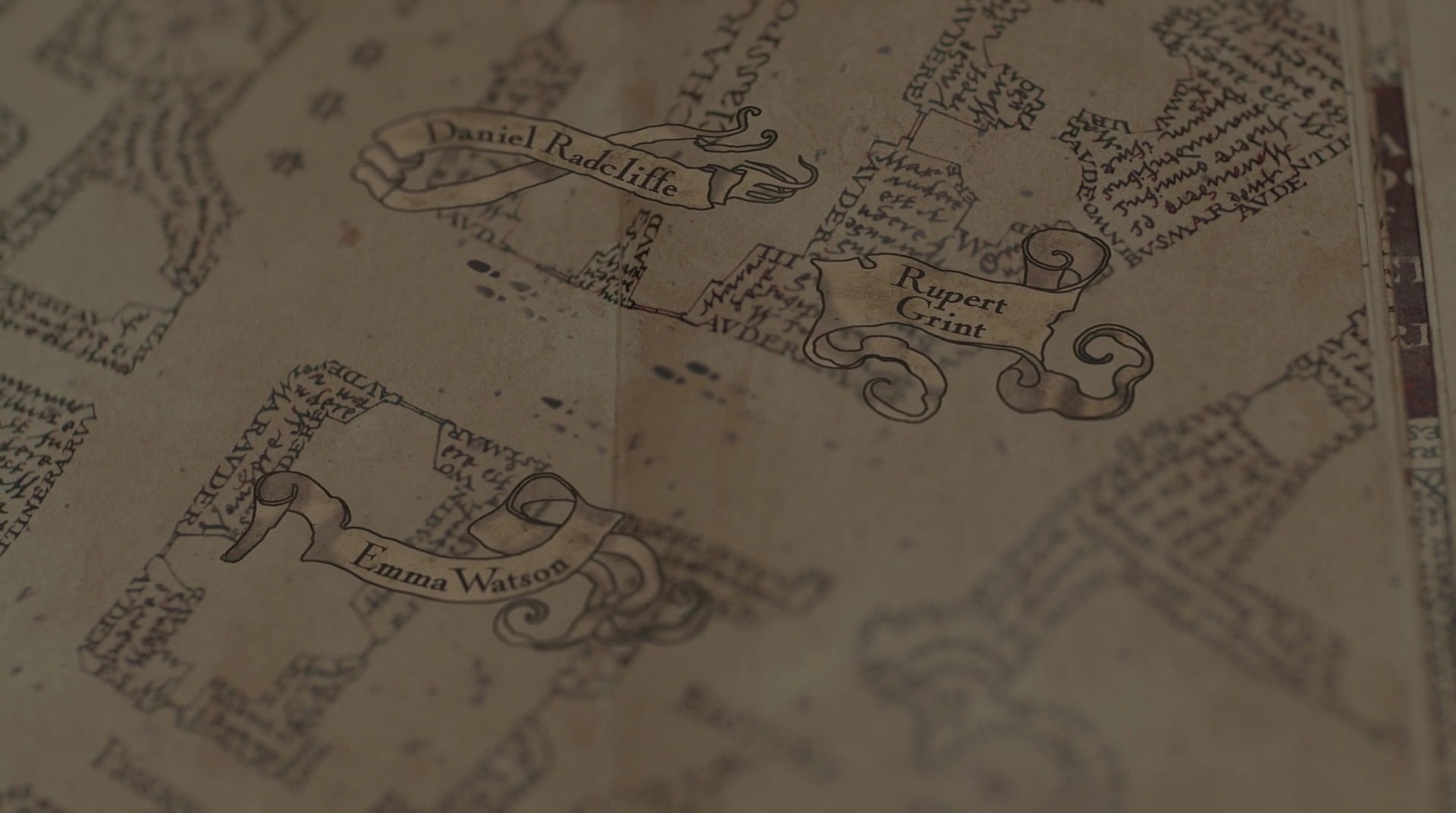 EmmaWatsonFan-dot-nl_HarryPotter-ReturnToHogwarts4693.jpg EmmaWatsonFan-dot-nl_HarryPotter-ReturnToHogwarts4693.jpg