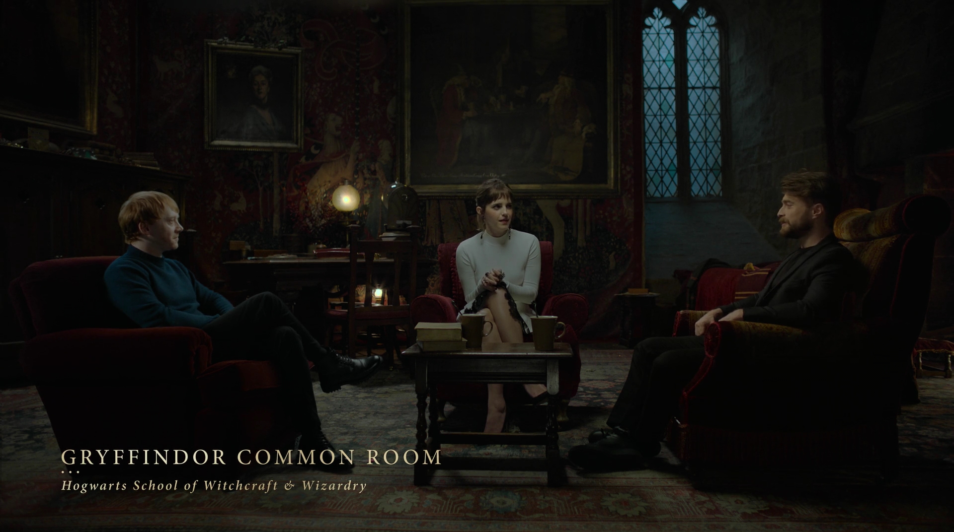EmmaWatsonFan-dot-nl_HarryPotter-ReturnToHogwarts4731.jpg