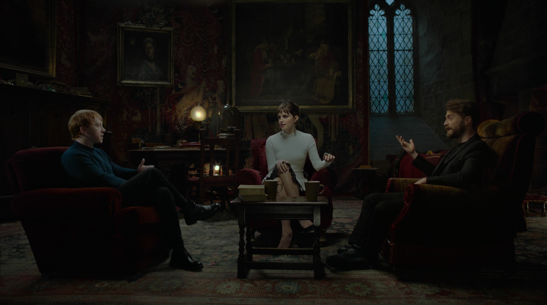 EmmaWatsonFan-dot-nl_HarryPotter-ReturnToHogwarts4790.jpg