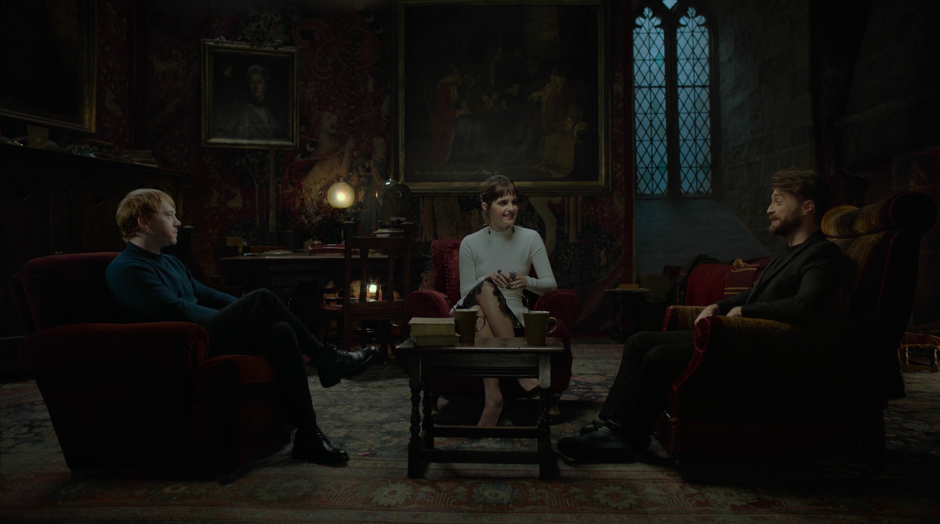 EmmaWatsonFan-dot-nl_HarryPotter-ReturnToHogwarts4804.jpg