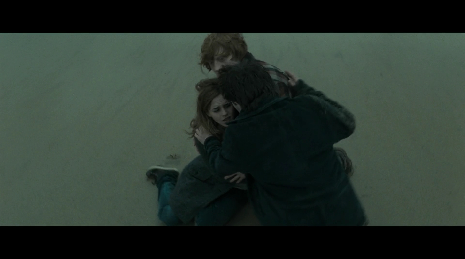 EmmaWatsonFan-dot-nl_HarryPotter-ReturnToHogwarts4823.jpg