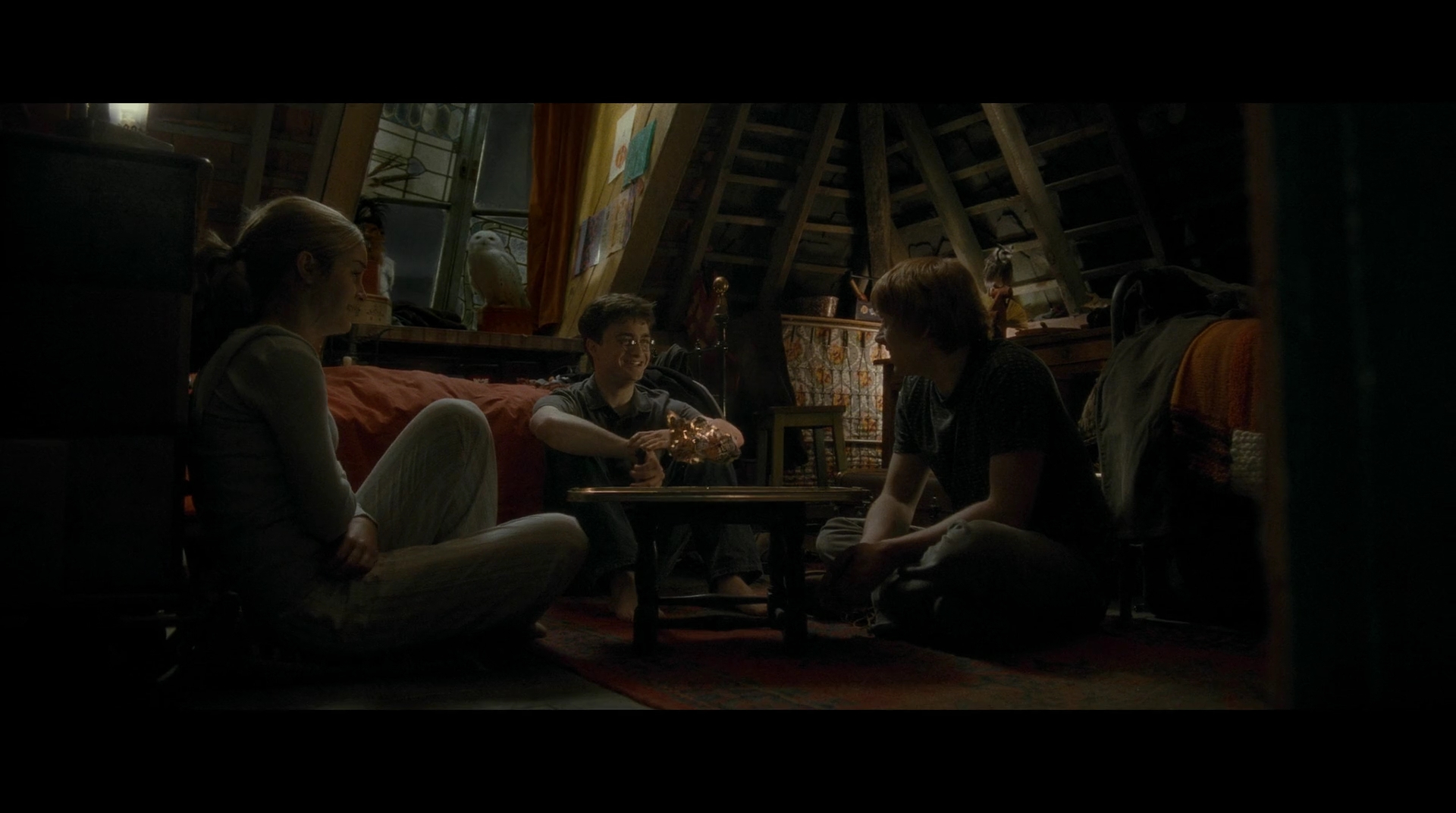 EmmaWatsonFan-dot-nl_HarryPotter-ReturnToHogwarts4859.jpg