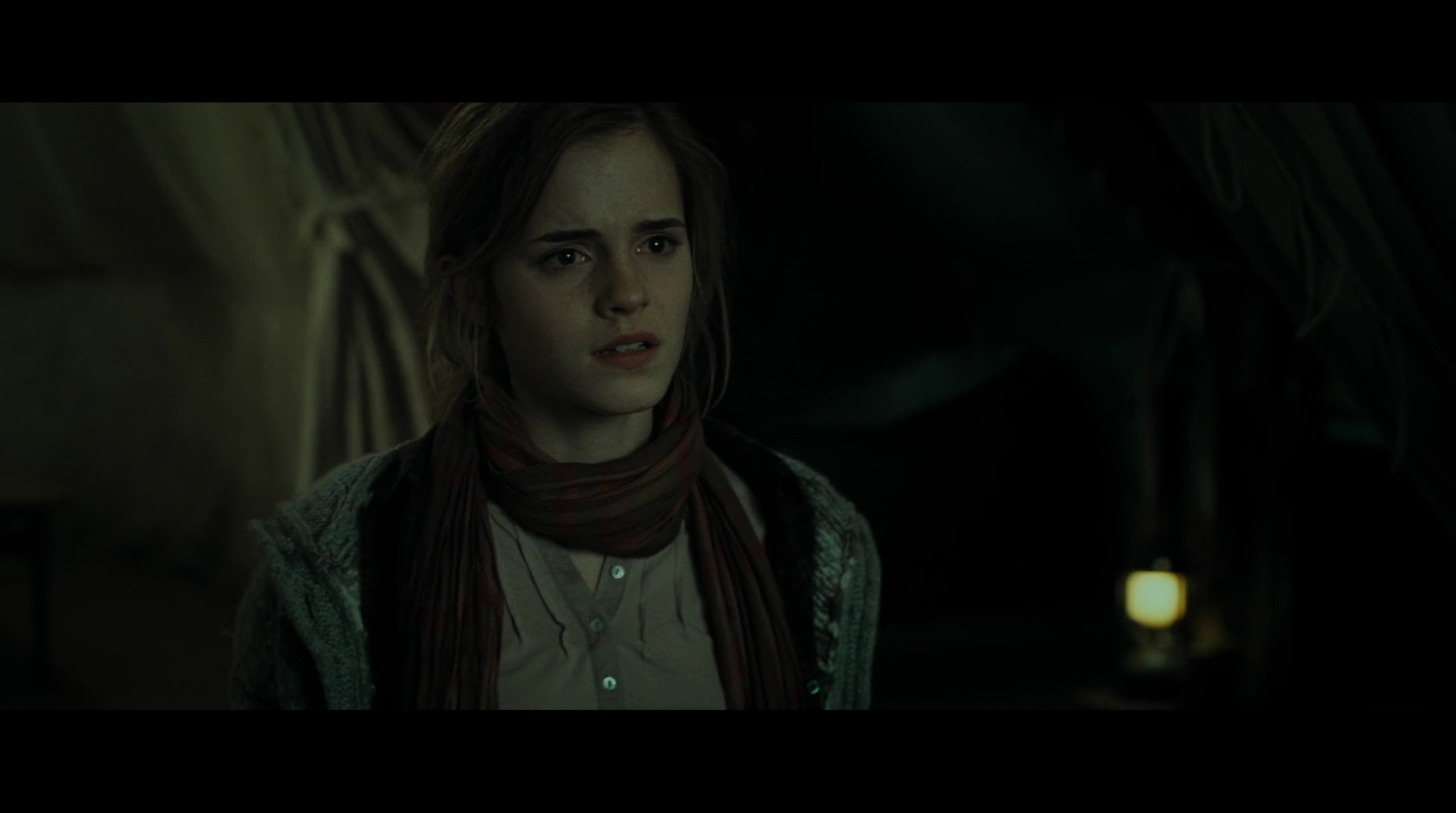 EmmaWatsonFan-dot-nl_HarryPotter-ReturnToHogwarts4930.jpg