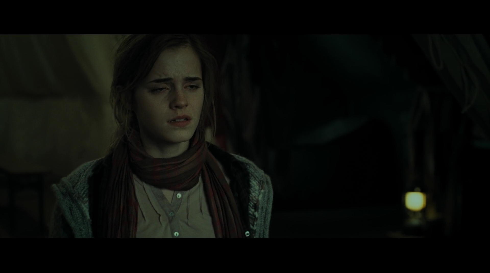 EmmaWatsonFan-dot-nl_HarryPotter-ReturnToHogwarts4946.jpg