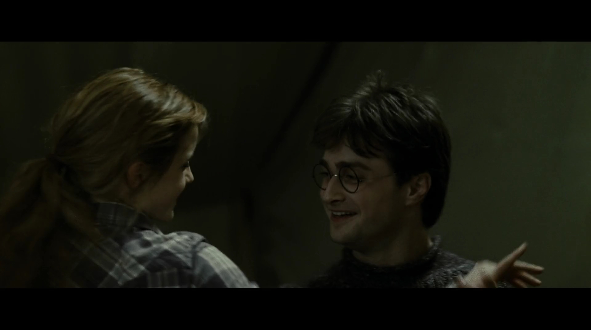 EmmaWatsonFan-dot-nl_HarryPotter-ReturnToHogwarts4994.jpg EmmaWatsonFan-dot-nl_HarryPotter-ReturnToHogwarts4994.jpg