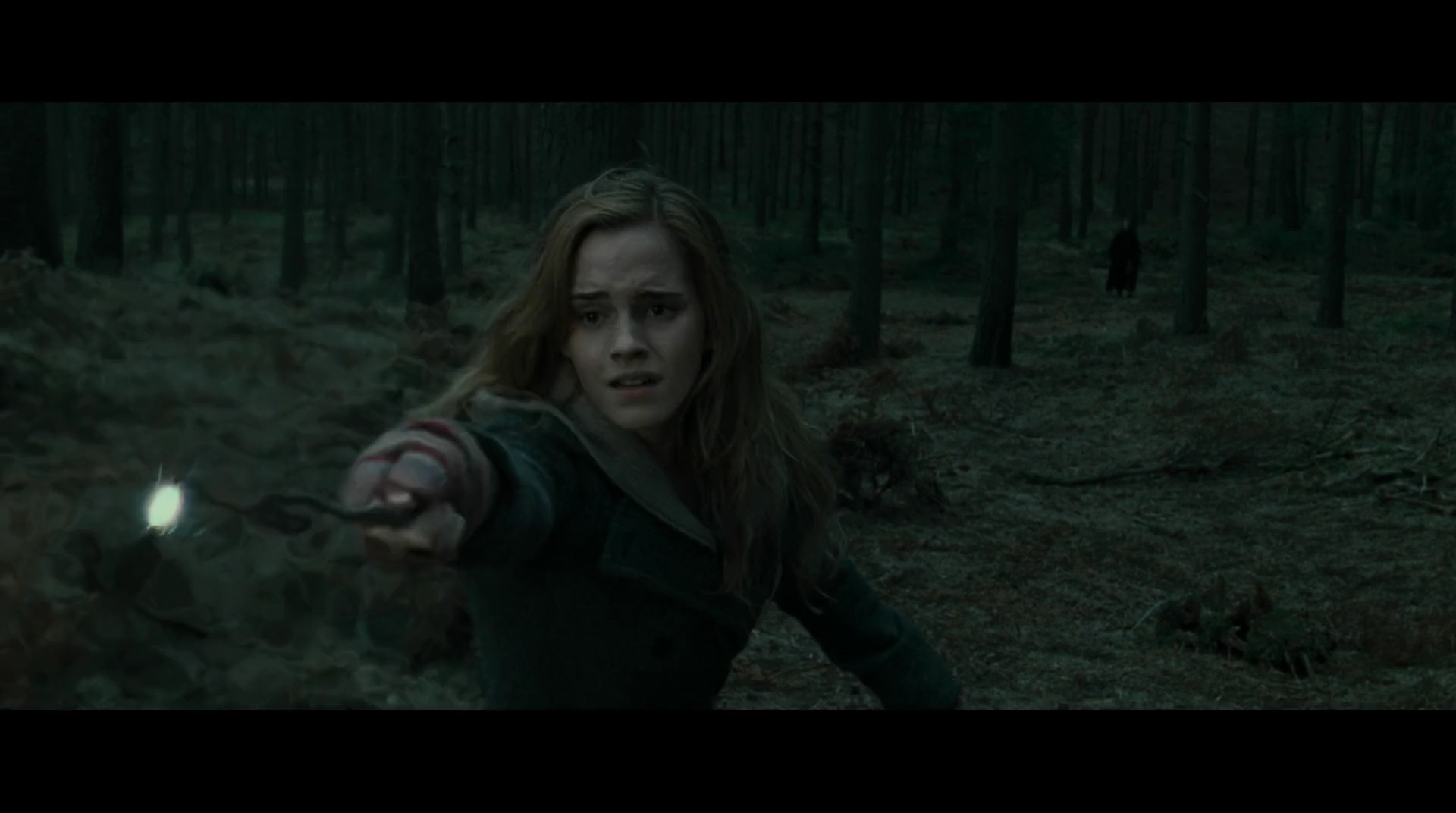 EmmaWatsonFan-dot-nl_HarryPotter-ReturnToHogwarts5050.jpg