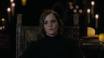 EmmaWatsonFan-dot-nl_HarryPotter-ReturnToHogwarts2994.jpg