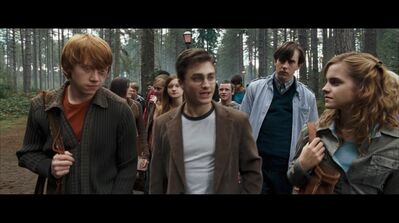 EmmaWatsonFan-dot-nl_HarryPotter-ReturnToHogwarts3848.jpg