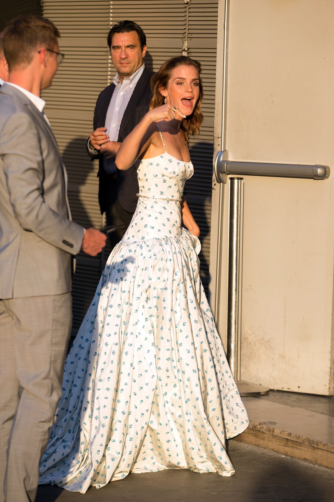 leaving007.jpg leaving007.jpg