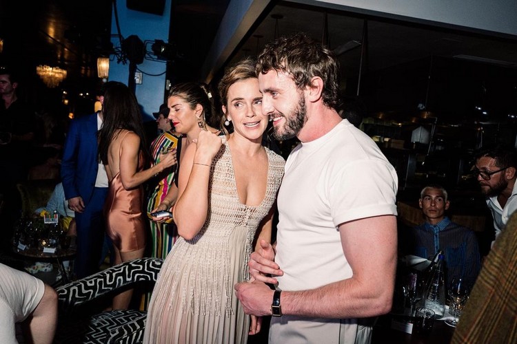 backstage002.jpg backstage002.jpg