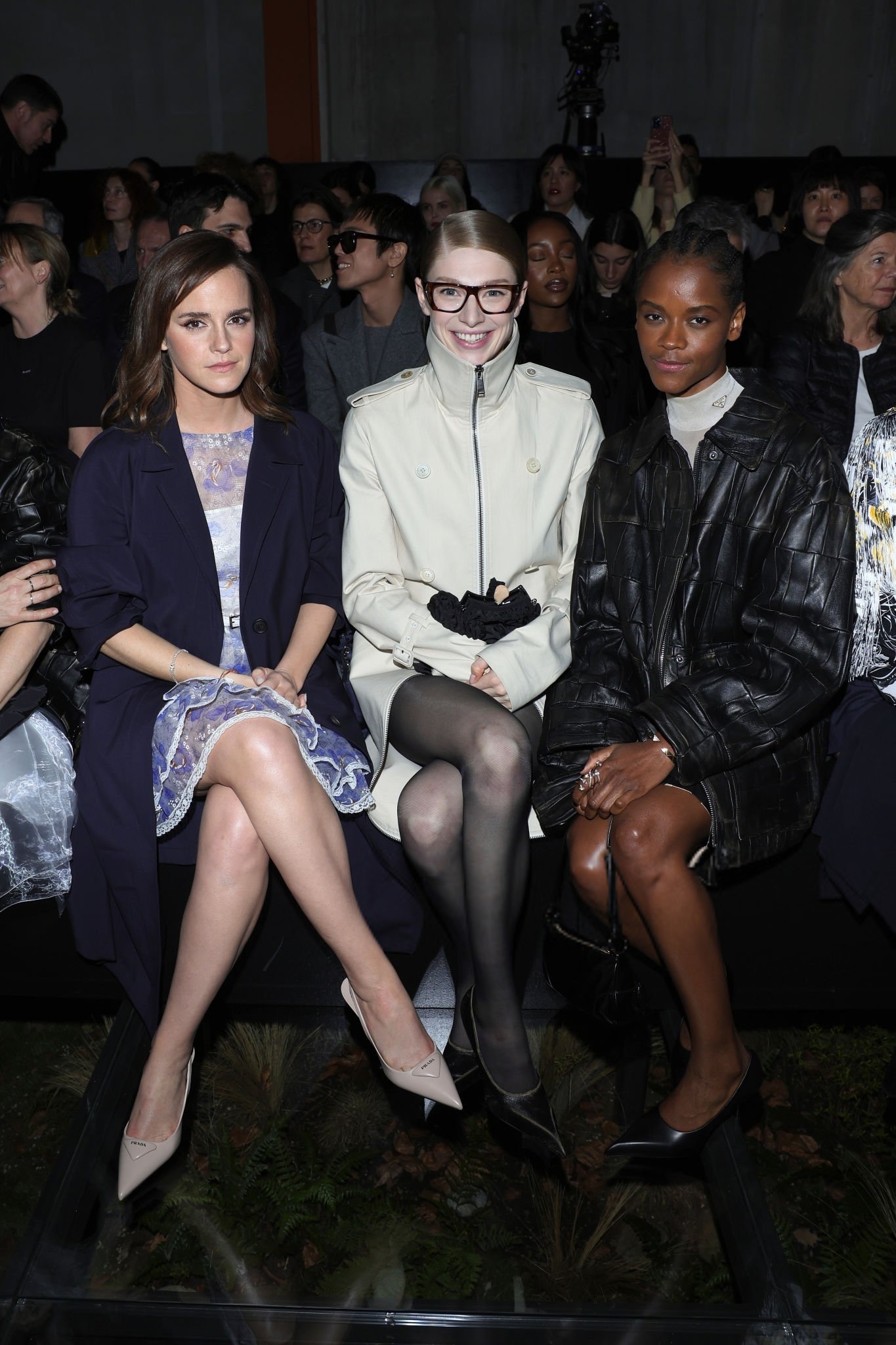 show001.jpg show001.jpg