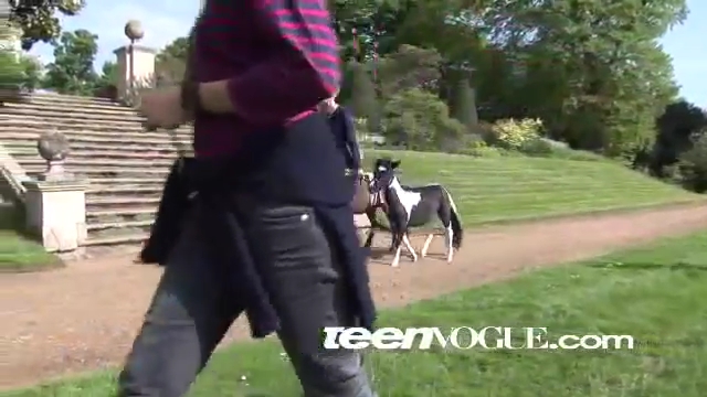 EmmaWatsonFan-nl_2009TeenVouge0041.jpg