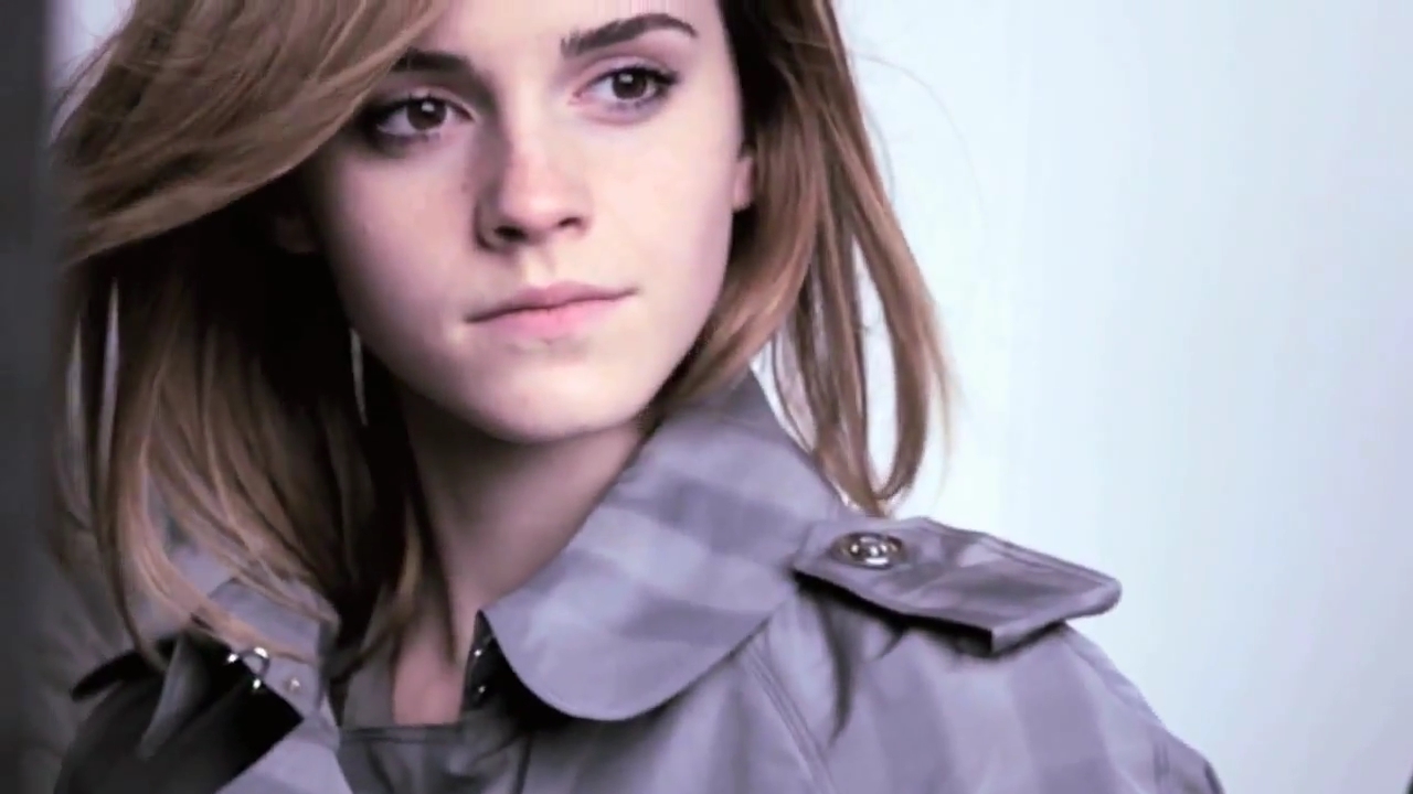EmmaWatsonFan-nl_2010BurberrySprinSummerCampaign0126.jpg