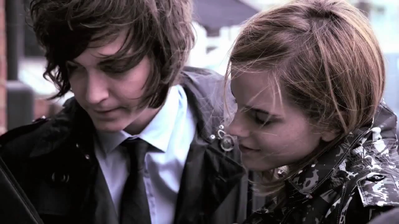 EmmaWatsonFan-nl_2010BurberrySprinSummerCampaign0146.jpg