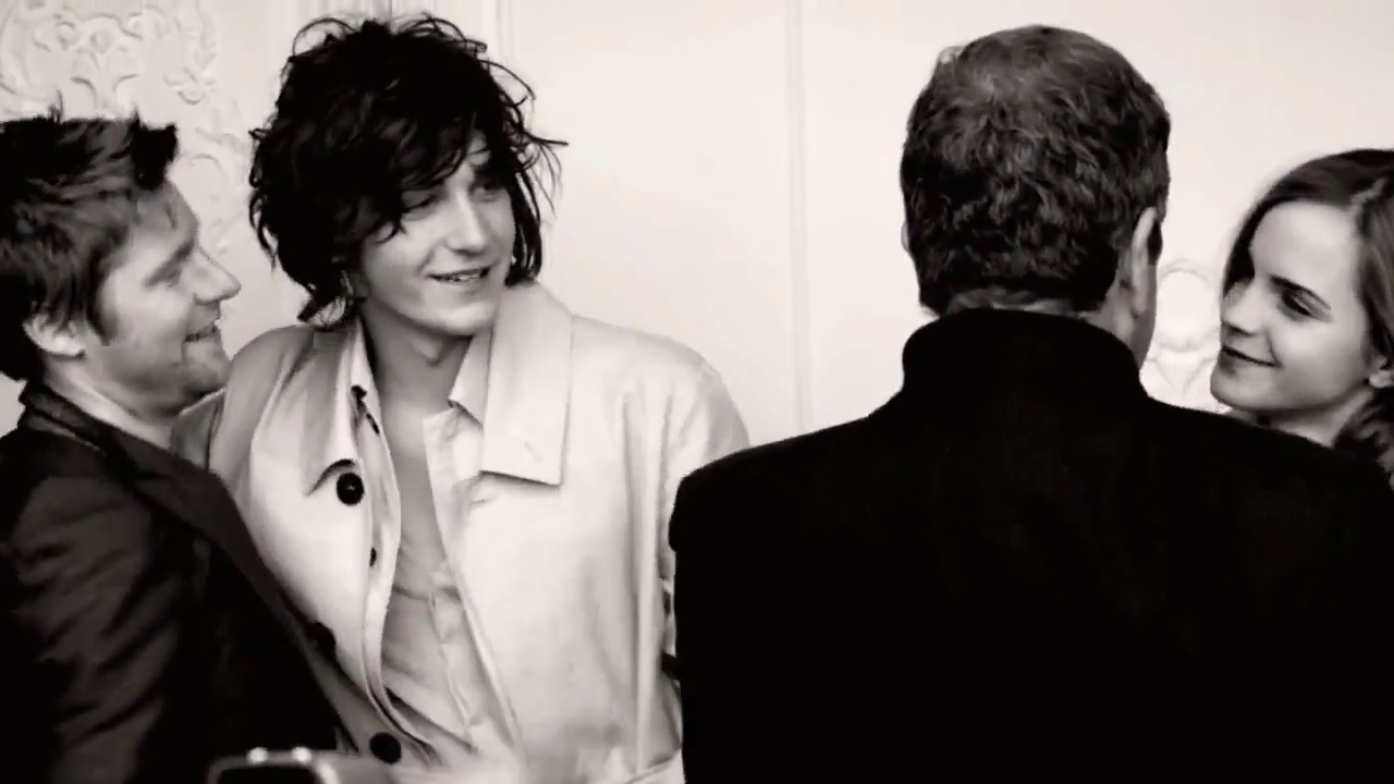 EmmaWatsonFan-nl_2010BurberrySprinSummerCampaign0183.jpg